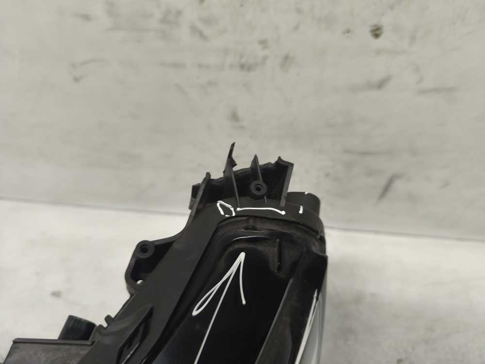 PHARE DROIT PEUGEOT - Vue 4